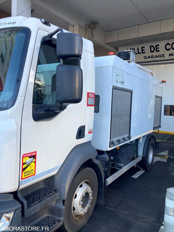 Laveuse de voirie - Подметально-уборочная машина: фото 2 Laveuse de voirie - Подметально-уборочная машина: фото 2