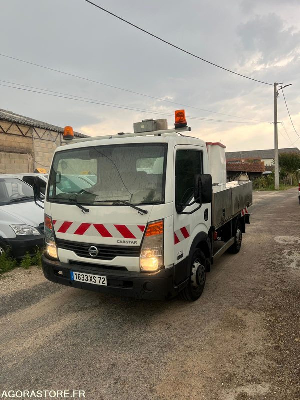 Nissan cabstar 2.5 dci nacelle 7m 129353km - Легковой фургон: фото 2 Nissan cabstar 2.5 dci nacelle 7m 129353km - Легковой фургон: фото 2