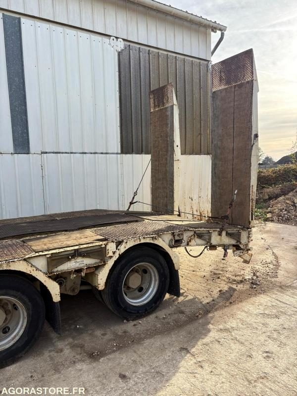 Porte engins ROBUSTE KAISER - 2010 - plancher neuf - Низкорамный прицеп: фото 1 Porte engins ROBUSTE KAISER - 2010 - plancher neuf - Низкорамный прицеп: фото 1