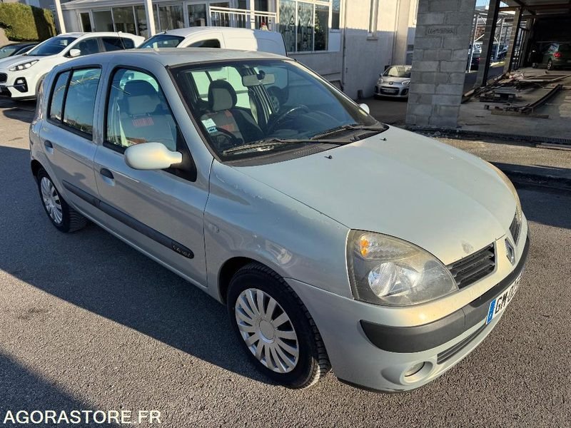 Renault clio - Легковой автомобиль: фото 1 Renault clio - Легковой автомобиль: фото 1