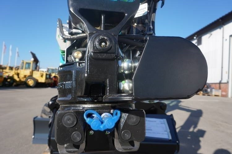 Мини-экскаватор Airman AX 26 U-7: фото 6 Мини-экскаватор Airman AX 26 U-7: фото 6