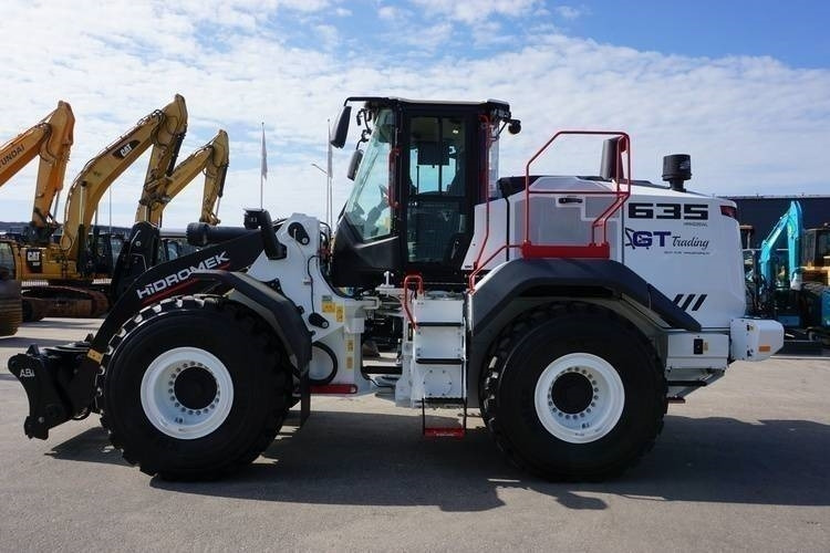 Hidromek HMK 635 WL-5 - Колёсный погрузчик: фото 2 Hidromek HMK 635 WL-5 - Колёсный погрузчик: фото 2