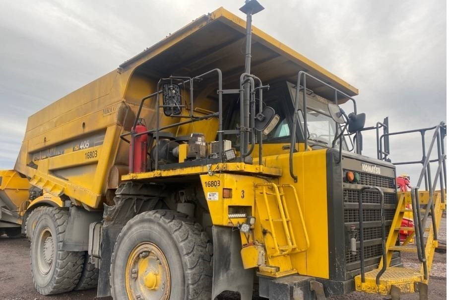 Komatsu HD405-7 - Карьерный самосвал: фото 1 Komatsu HD405-7 - Карьерный самосвал: фото 1