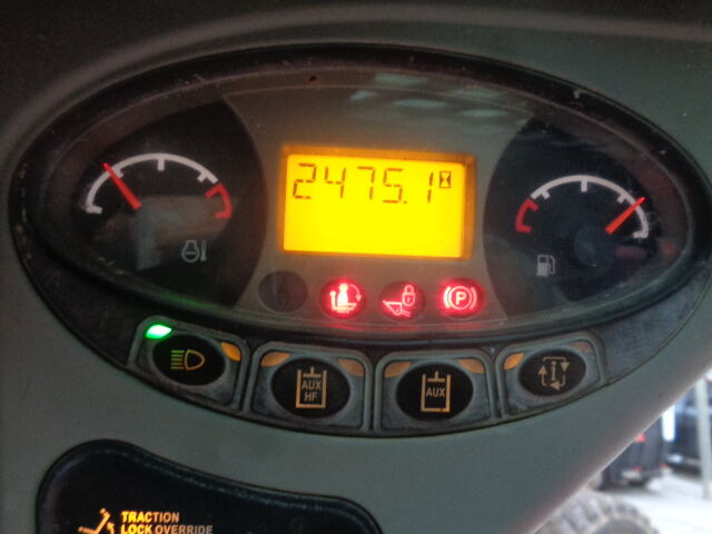 Bobcat S130 - Мини-погрузчик с бортовым поворотом: фото 3 Bobcat S130 - Мини-погрузчик с бортовым поворотом: фото 3