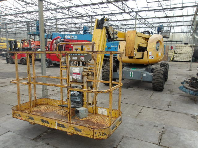 Коленчатый подъемник Haulotte HA16SPX 4WD: фото 9 Коленчатый подъемник Haulotte HA16SPX 4WD: фото 9