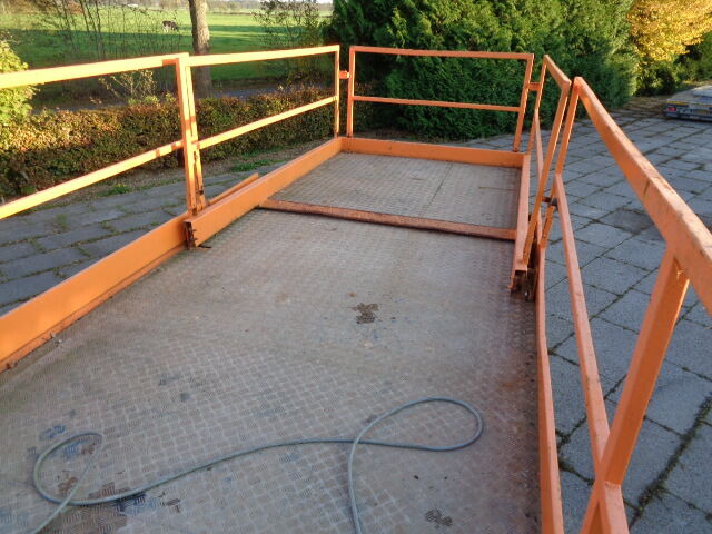 Liftlux SL140-24 - Ножничный подъемник: фото 2 Liftlux SL140-24 - Ножничный подъемник: фото 2