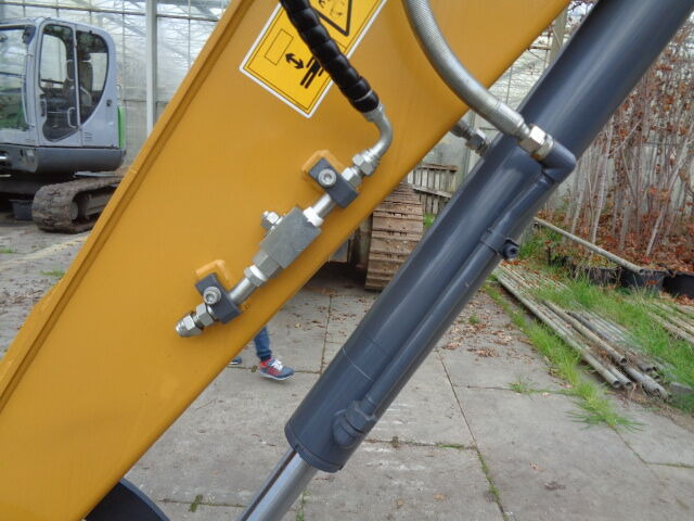 XCMG XE60DA - Гусеничный экскаватор: фото 5 XCMG XE60DA - Гусеничный экскаватор: фото 5