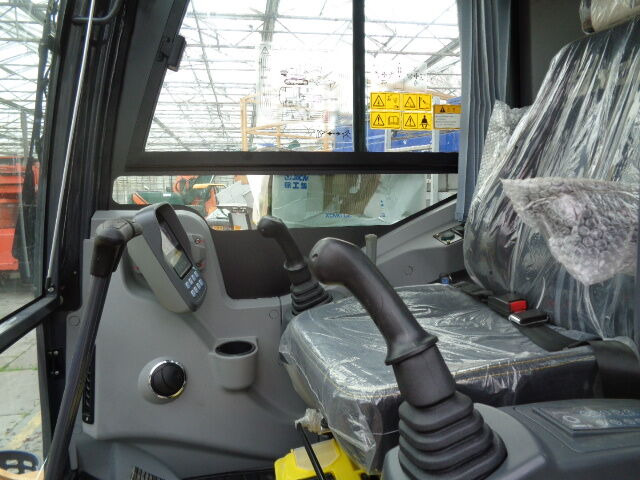 XCMG XE60DA - Гусеничный экскаватор: фото 3 XCMG XE60DA - Гусеничный экскаватор: фото 3