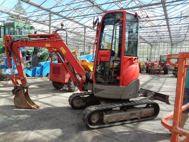Yanmar VIO 25-4 - Мини-экскаватор: фото 1 Yanmar VIO 25-4 - Мини-экскаватор: фото 1