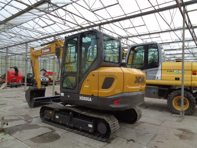 Yanmar XE60GA - Мини-экскаватор: фото 1 Yanmar XE60GA - Мини-экскаватор: фото 1