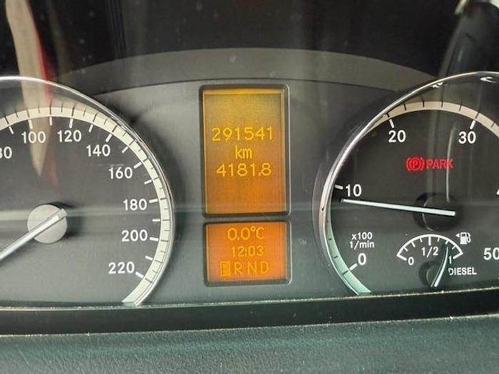Цельнометаллический фургон Mercedes-Benz Vito Kombi 113 CDI: фото 8