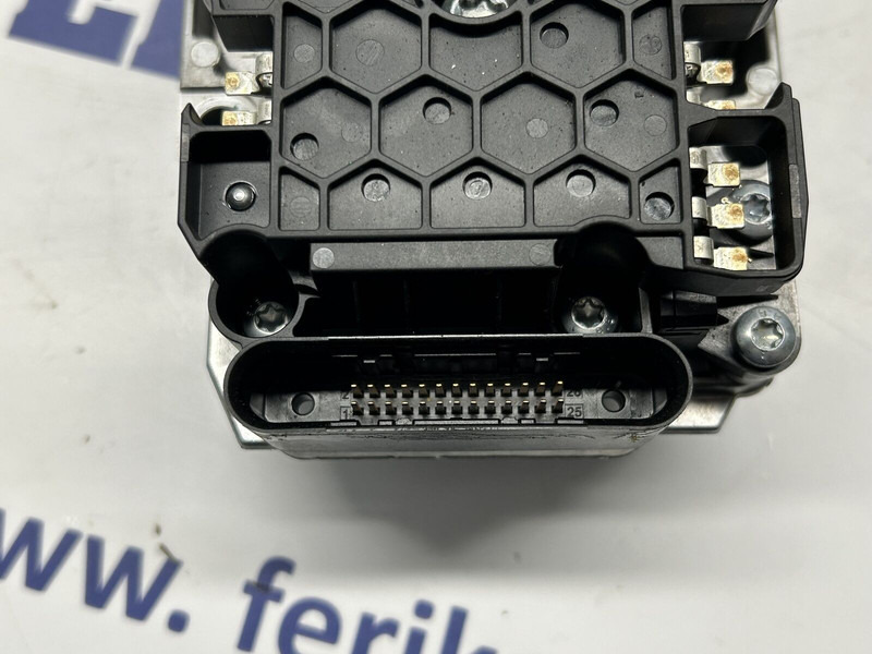 DAF gearbox valve - Двигатель и запчасти для Грузовиков: фото 3 DAF gearbox valve - Двигатель и запчасти для Грузовиков: фото 3