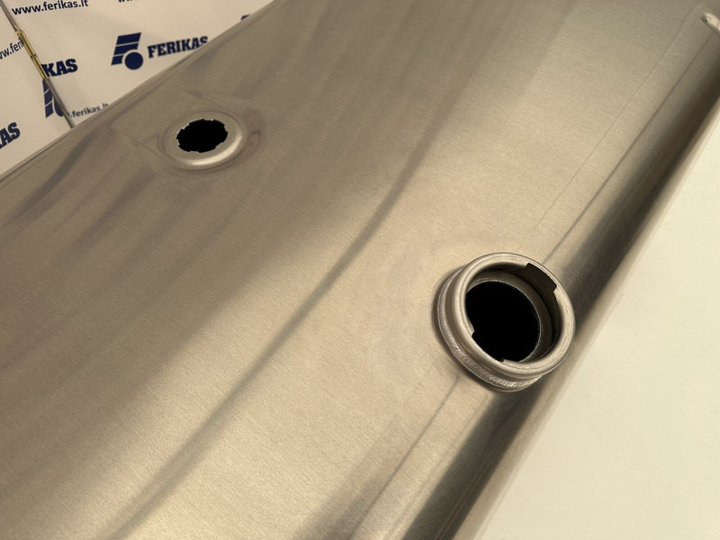 MAN New aluminum fuel tank 600L - Топливный бак для Грузовиков: фото 4 MAN New aluminum fuel tank 600L - Топливный бак для Грузовиков: фото 4