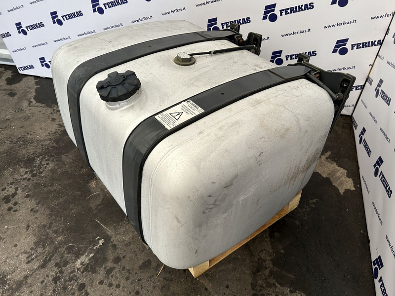 Mercedes-Benz 330L complete fuel tank with brackets - Топливный бак для Грузовиков: фото 3 Mercedes-Benz 330L complete fuel tank with brackets - Топливный бак для Грузовиков: фото 3