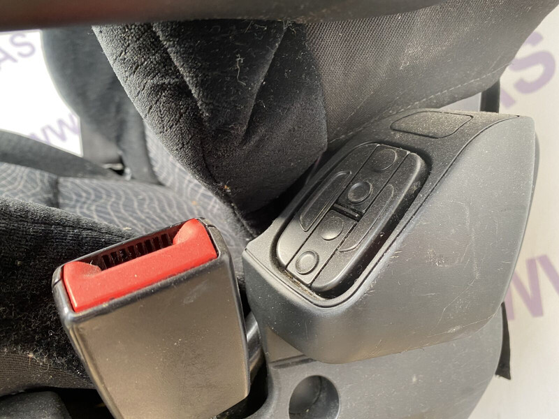 Mercedes-Benz Actros MP4 - Сиденье для Грузовиков: фото 3 Mercedes-Benz Actros MP4 - Сиденье для Грузовиков: фото 3