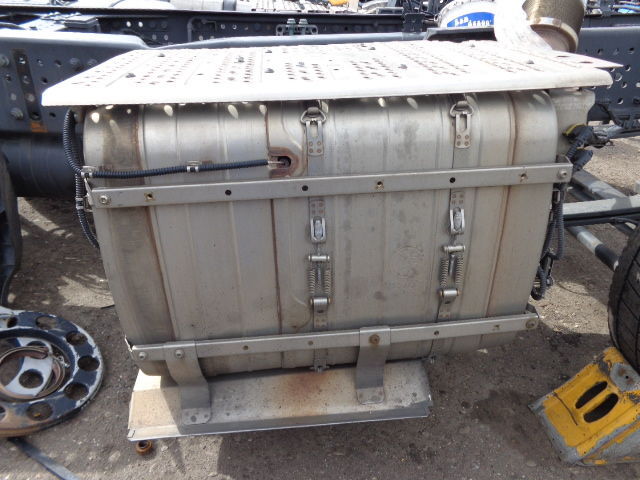 Mercedes-Benz MP4 EURO 6 exhaust gas catalyst - Катализатор для Грузовиков: фото 1 Mercedes-Benz MP4 EURO 6 exhaust gas catalyst - Катализатор для Грузовиков: фото 1