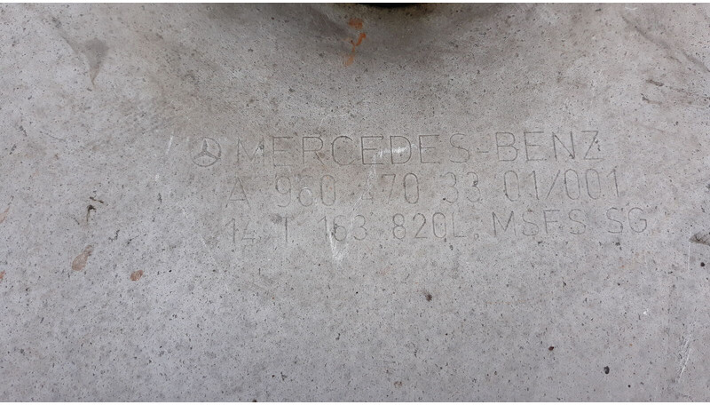 Mercedes-Benz complete fuel tank 820L - Топливный бак для Грузовиков: фото 4 Mercedes-Benz complete fuel tank 820L - Топливный бак для Грузовиков: фото 4