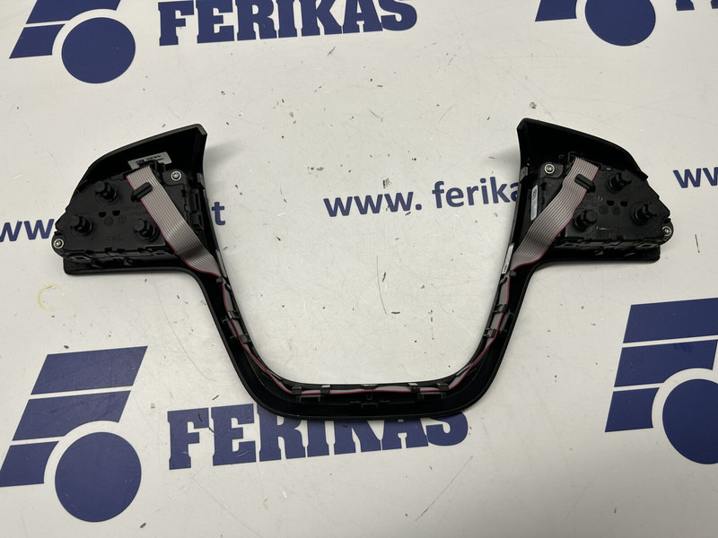 Mercedes-Benz steering wheel buttons - Бампер для Грузовиков: фото 2 Mercedes-Benz steering wheel buttons - Бампер для Грузовиков: фото 2