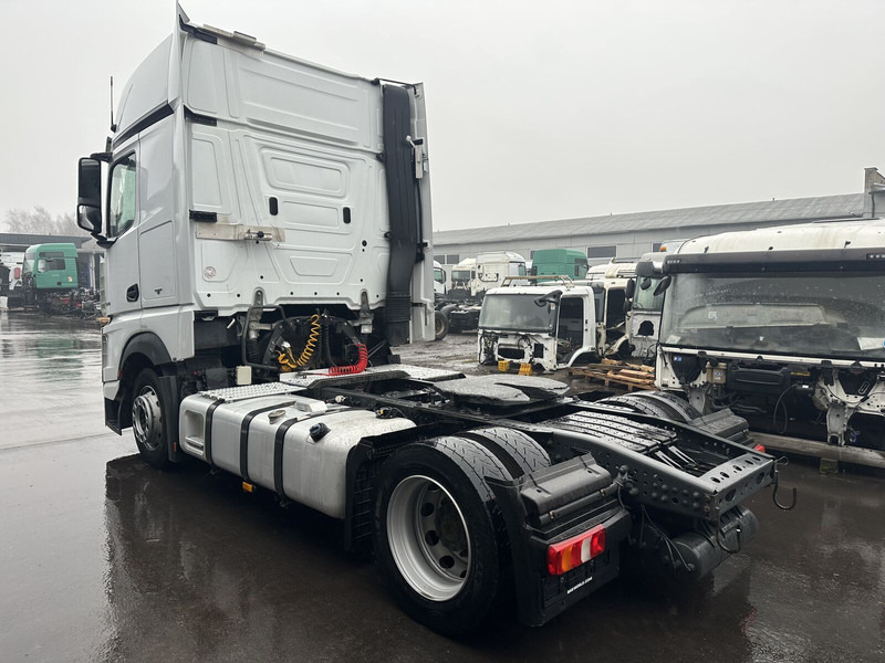 Mercedes-Benz Actros MP4 - Тягач: фото 3 Mercedes-Benz Actros MP4 - Тягач: фото 3