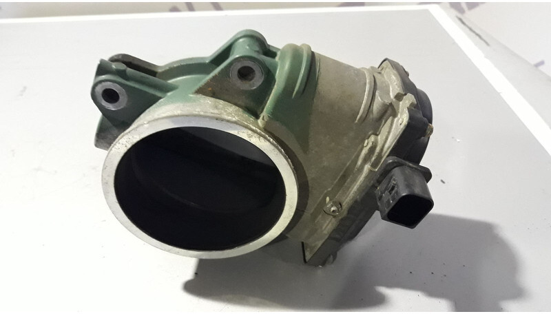 Volvo EGR valve - Двигатель и запчасти для Грузовиков: фото 3 Volvo EGR valve - Двигатель и запчасти для Грузовиков: фото 3