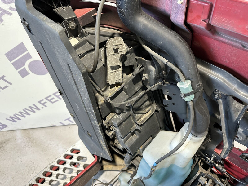 Бампер для Грузовиков Volvo FH4: фото 7 Бампер для Грузовиков Volvo FH4: фото 7