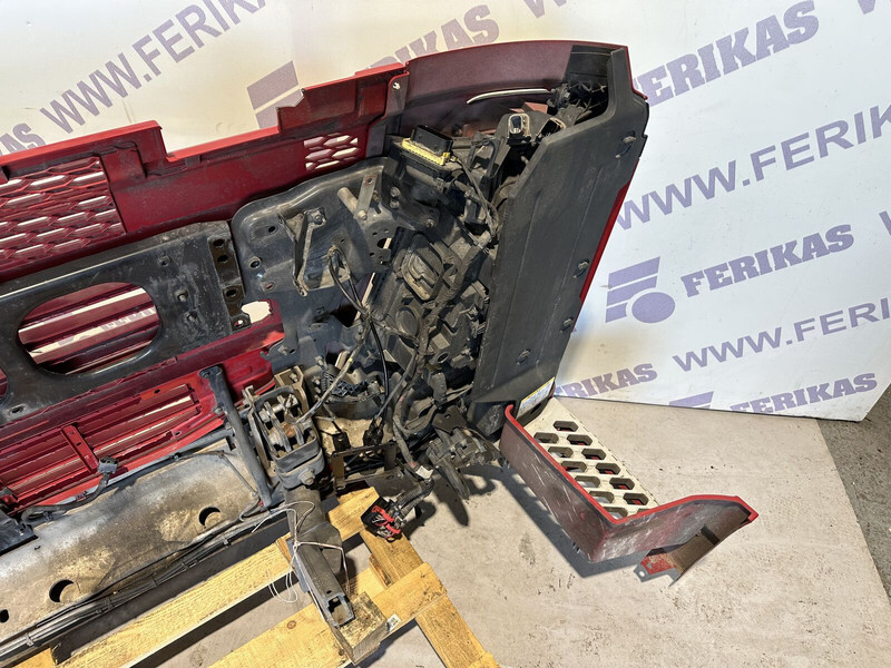 Бампер для Грузовиков Volvo FH4: фото 8 Бампер для Грузовиков Volvo FH4: фото 8