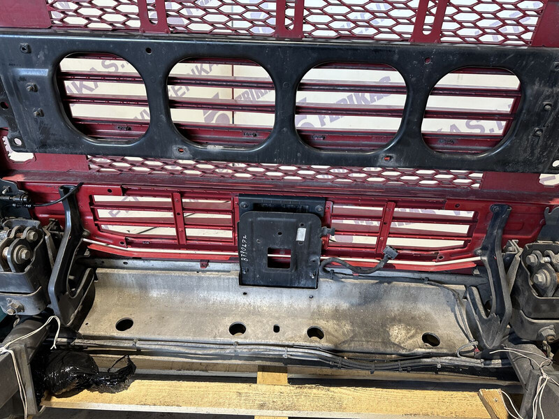 Бампер для Грузовиков Volvo FH4: фото 9 Бампер для Грузовиков Volvo FH4: фото 9