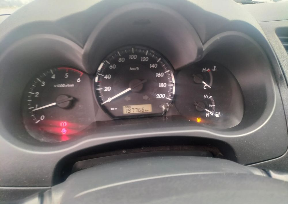 Пикап Toyota Hilux 2.5D 4x4, straż, strażacki, pożarniczy: фото 6