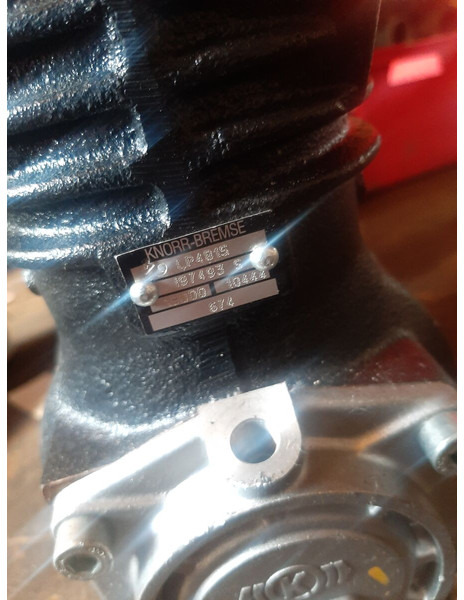 KNORR-BREMSE LP 4815 - Двигатель и запчасти: фото 5 KNORR-BREMSE LP 4815 - Двигатель и запчасти: фото 5