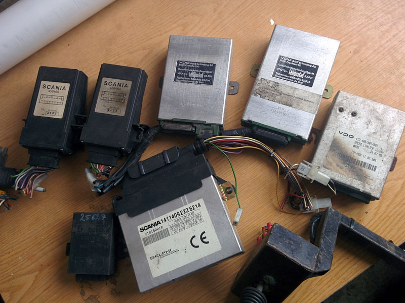 Scania 0485472. 458460 . 0881801800 - Блок управления: фото 3 Scania 0485472. 458460 . 0881801800 - Блок управления: фото 3