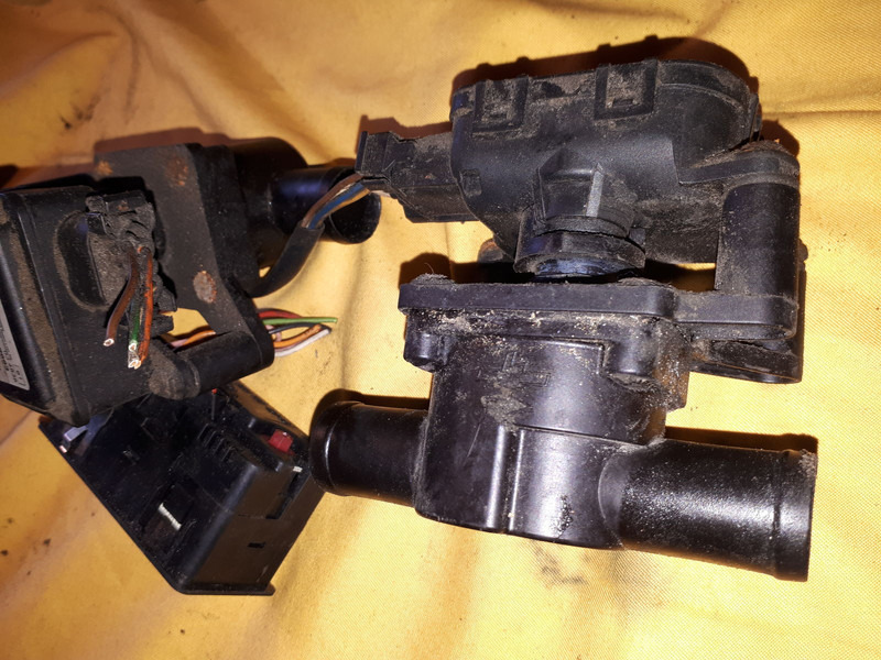 Scania охлаждения - Помпа: фото 2 Scania охлаждения - Помпа: фото 2