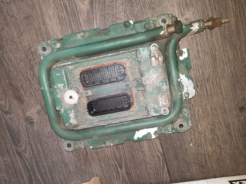 Volvo D12 D7C D9 - Блок управления: фото 3 Volvo D12 D7C D9 - Блок управления: фото 3