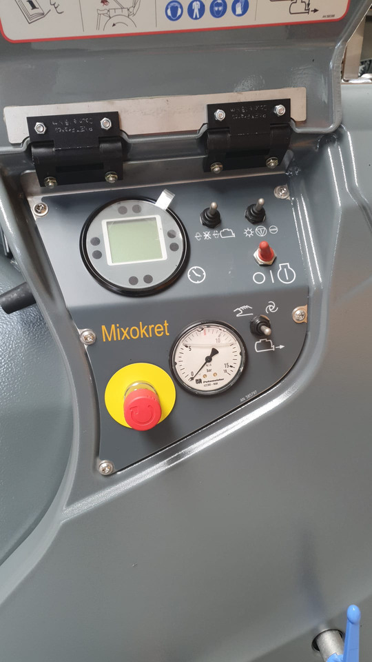 PUTZMEISTER M740D Model 4 - Автобетононасос: фото 2 PUTZMEISTER M740D Model 4 - Автобетононасос: фото 2