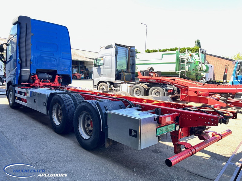 Volvo FH 540 6x4, Dual clutch, XL Globetrotter, PTO, Retarder - Грузовик-шасси: фото 4 Volvo FH 540 6x4, Dual clutch, XL Globetrotter, PTO, Retarder - Грузовик-шасси: фото 4