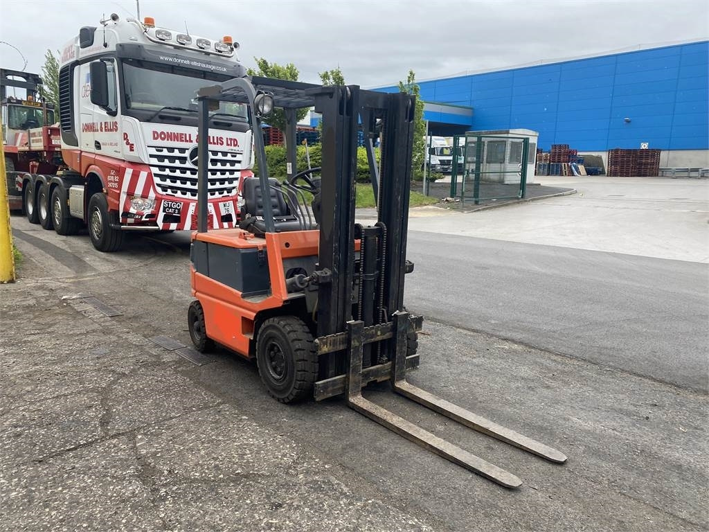 Toyota FBM16 - Электропогрузчик: фото 3 Toyota FBM16 - Электропогрузчик: фото 3