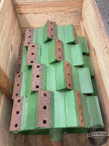 John Deere A2103888-190902Z - Навесное оборудование для комбайна: фото 1 John Deere A2103888-190902Z - Навесное оборудование для комбайна: фото 1