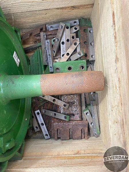 John Deere A2103888-190902Z - Навесное оборудование для комбайна: фото 4 John Deere A2103888-190902Z - Навесное оборудование для комбайна: фото 4