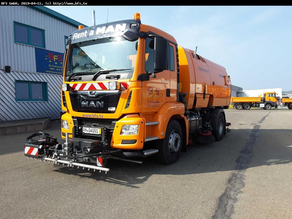 MAN TGS 18.360 4X2 LL Bucher OF 8000 RS beids. WK HD - Подметально-уборочная машина: фото 1 MAN TGS 18.360 4X2 LL Bucher OF 8000 RS beids. WK HD - Подметально-уборочная машина: фото 1