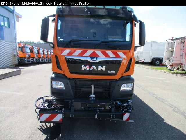 MAN TGS 18.400 4X2 BL Bucher OF 8000 RS Drehjet beid - Подметально-уборочная машина: фото 2 MAN TGS 18.400 4X2 BL Bucher OF 8000 RS Drehjet beid - Подметально-уборочная машина: фото 2