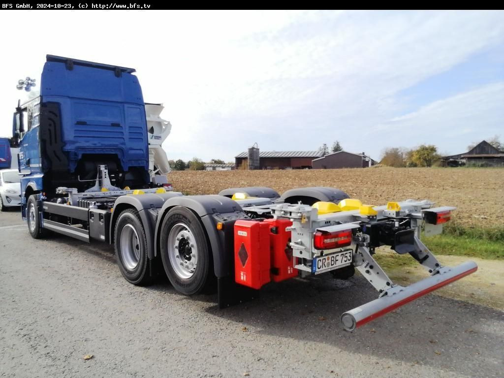 MAN TGX (TG3) 26.520 6x2-2 LL CH BDF Multi, SDG - Грузовик-контейнеровоз/ Сменный кузов: фото 3 MAN TGX (TG3) 26.520 6x2-2 LL CH BDF Multi, SDG - Грузовик-контейнеровоз/ Сменный кузов: фото 3