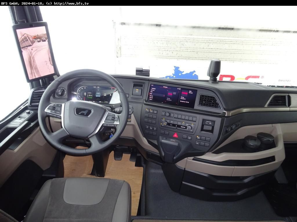 MAN TGX (TG3) 18.640 4x2 LL SA D38, Spiegellos MAN TGX (TG3) 18.640 4x2 LL SA D38, Spiegellos - Тягач: фото 4 MAN TGX (TG3) 18.640 4x2 LL SA D38, Spiegellos MAN TGX (TG3) 18.640 4x2 LL SA D38, Spiegellos - Тягач: фото 4