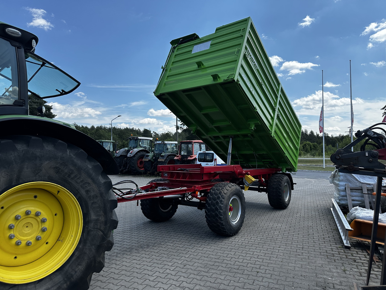 Сельскохозяйственный прицеп-самосвал Conow HW 180 V 9 3 strony wywrot 18 ton: фото 12