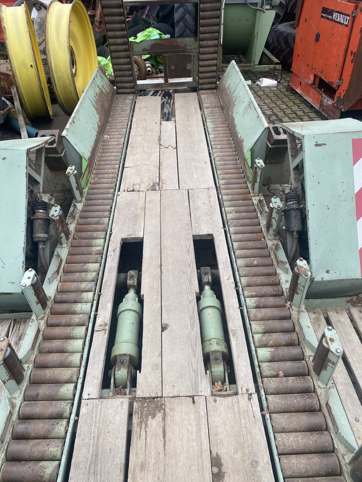 FORTSCHRITT HTS 30.04/1 Przyczepa do skrzyniopalet samowyladowcza - Сельскохозяйственный прицеп: фото 3 FORTSCHRITT HTS 30.04/1 Przyczepa do skrzyniopalet samowyladowcza - Сельскохозяйственный прицеп: фото 3