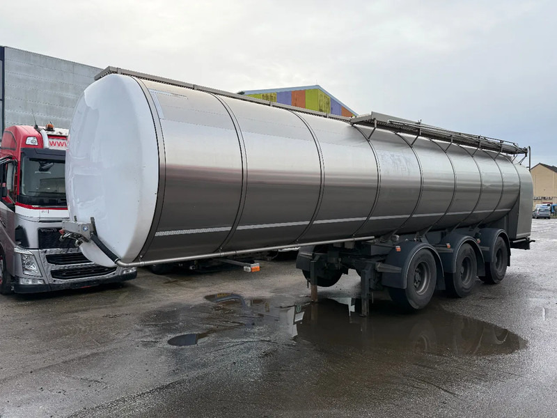 Burg O-3-45T, 2 AXEL STEERING,34000 LITER - Полуприцеп-цистерна: фото 1 Burg O-3-45T, 2 AXEL STEERING,34000 LITER - Полуприцеп-цистерна: фото 1