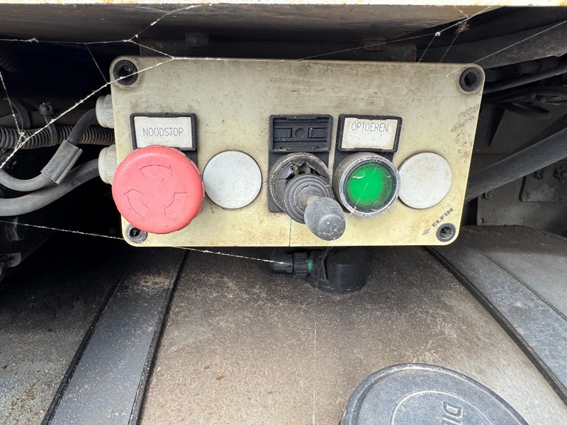 DAF CF 400 6X2 - EURO 6 + VDL P-18 + REMOTE + LIFT AXLE в лизинг DAF CF 400 6X2 - EURO 6 + VDL P-18 + REMOTE + LIFT AXLE: фото 16