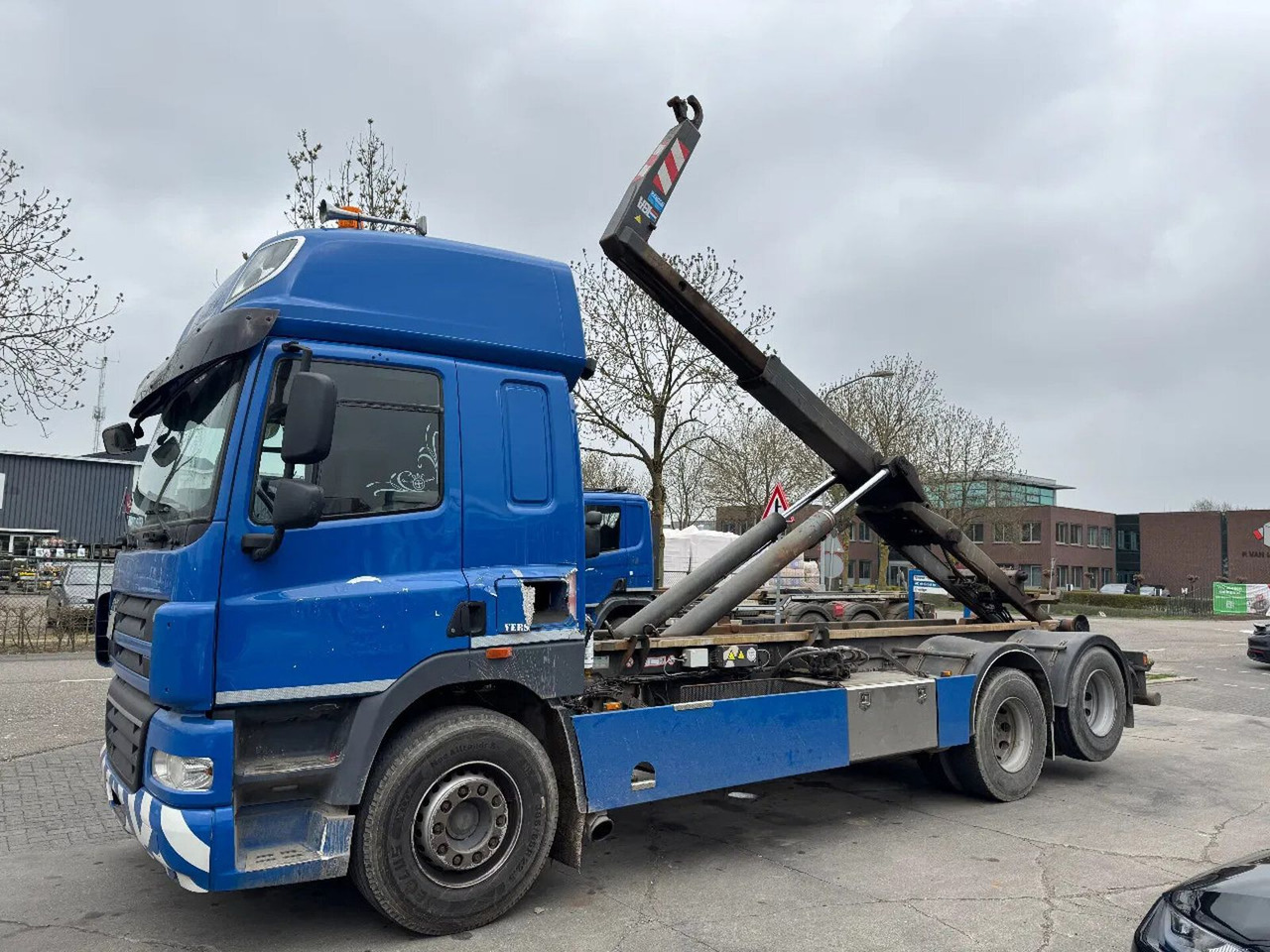 DAF CF 85 6X2 - EURO 5 + VDL HOOK + LIFT AXLE + TÜV - Крюковой мультилифт: фото 1 DAF CF 85 6X2 - EURO 5 + VDL HOOK + LIFT AXLE + TÜV - Крюковой мультилифт: фото 1