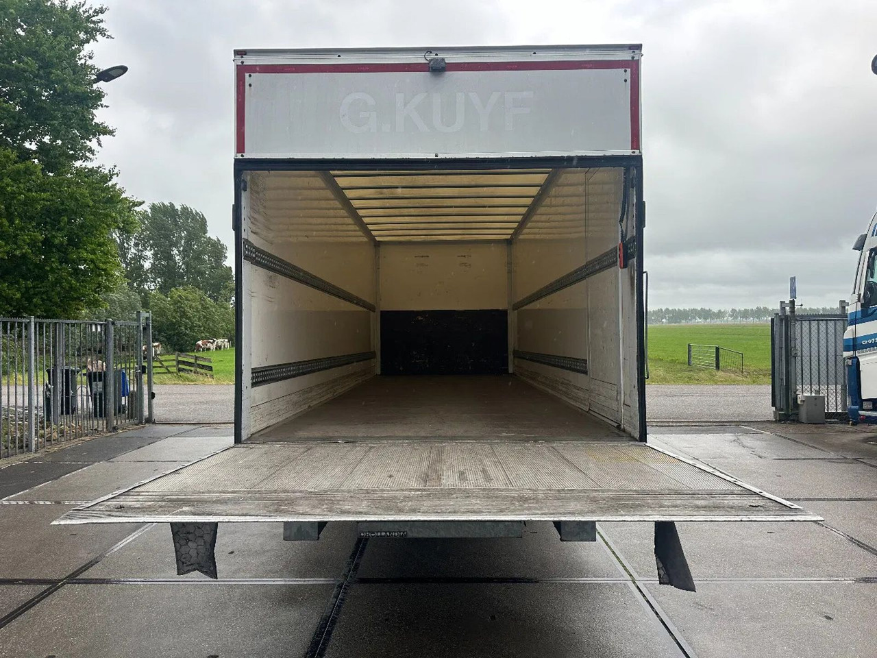 Iveco ML 120 -220 L, DHOLLANDIA LIFT, BOX 726X250X240 - Грузовик с закрытым кузовом: фото 5 Iveco ML 120 -220 L, DHOLLANDIA LIFT, BOX 726X250X240 - Грузовик с закрытым кузовом: фото 5