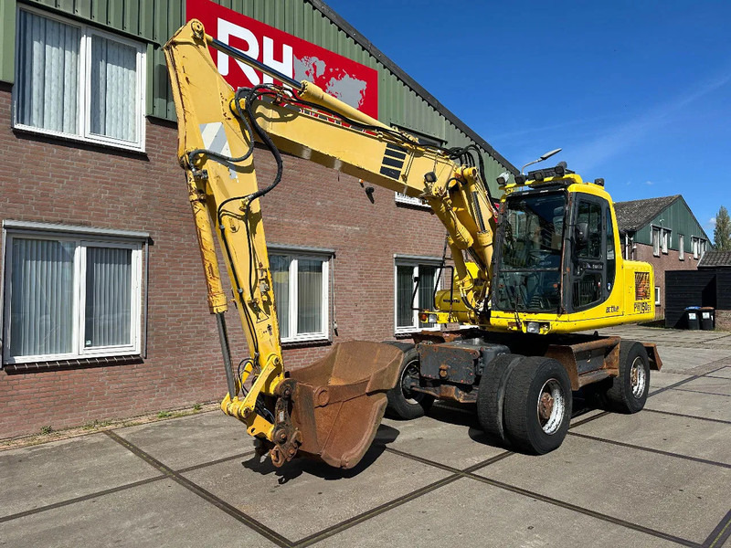 Komatsu PW150ES-6K CE - Колёсный экскаватор: фото 2 Komatsu PW150ES-6K CE - Колёсный экскаватор: фото 2