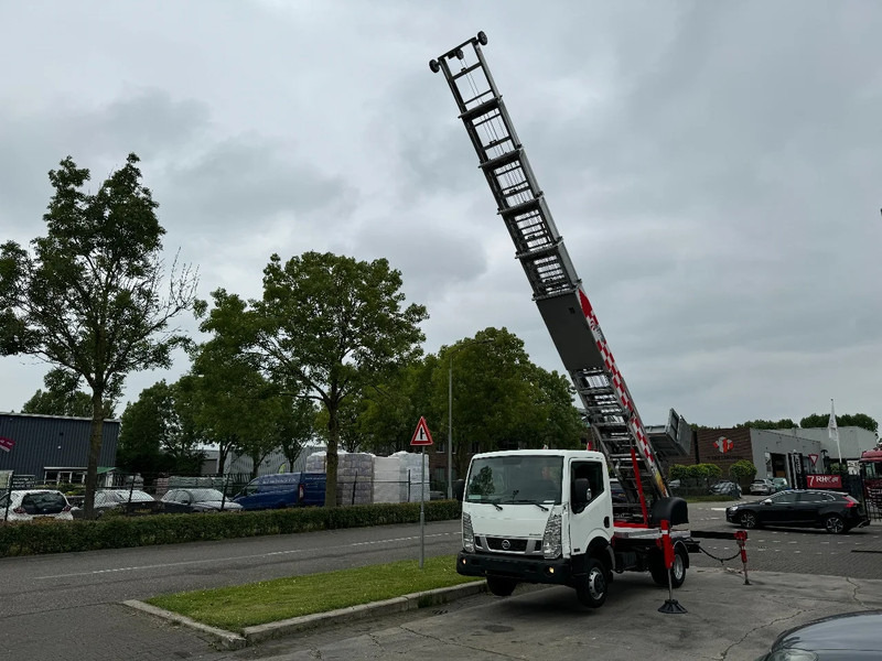 Коммерческий автомобиль Nissan 3X UNIT CABSTAR 35.13 EURO 6 + LIFT 25 METER + REMOTE CONTROL: фото 9