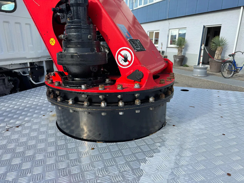 Nissan Cabstar PALFINGER HOOGWERKER 20 METER 35.14 - Коммерческий автомобиль: фото 5 Nissan Cabstar PALFINGER HOOGWERKER 20 METER 35.14 - Коммерческий автомобиль: фото 5